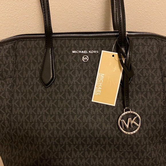 Michael Kors Black Marilyn Tote Bag - Picture 3 of 14